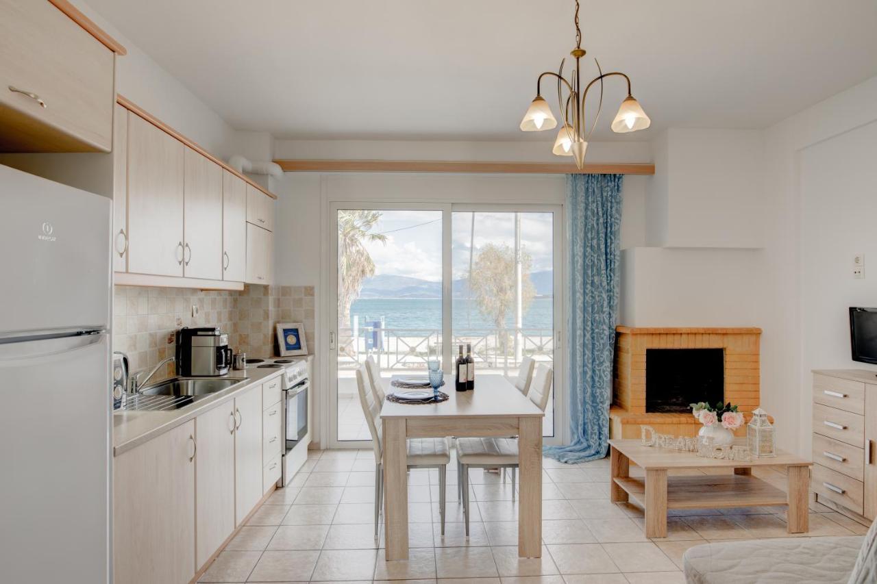 Sugar Blue - Apartments On The Beach Agios Vasilios (Peloponnese) Exterior foto