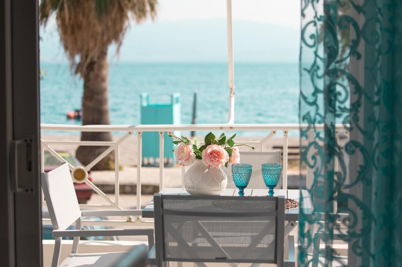 Sugar Blue - Apartments On The Beach Agios Vasilios (Peloponnese) Exterior foto